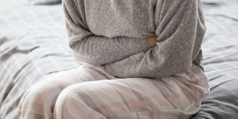 Kabızlık, bağırsak hareketlerinin yavaşlaması sonucu ortaya çıkan dışkılama güçlüğüdür. Haftada üç kereden az dışkılama, sert dışkı ve şişkinlik ile belli olur.